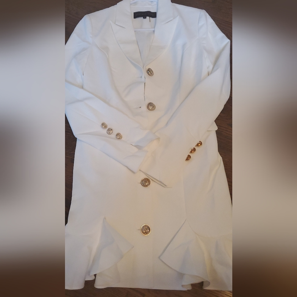 Elegant White Women's Coat with Gold Buttons